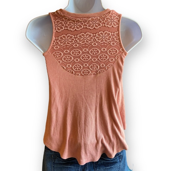 Xhilaration Ribbed Lace Mock Neck Crop Top Size XS - Picture 3 of 5